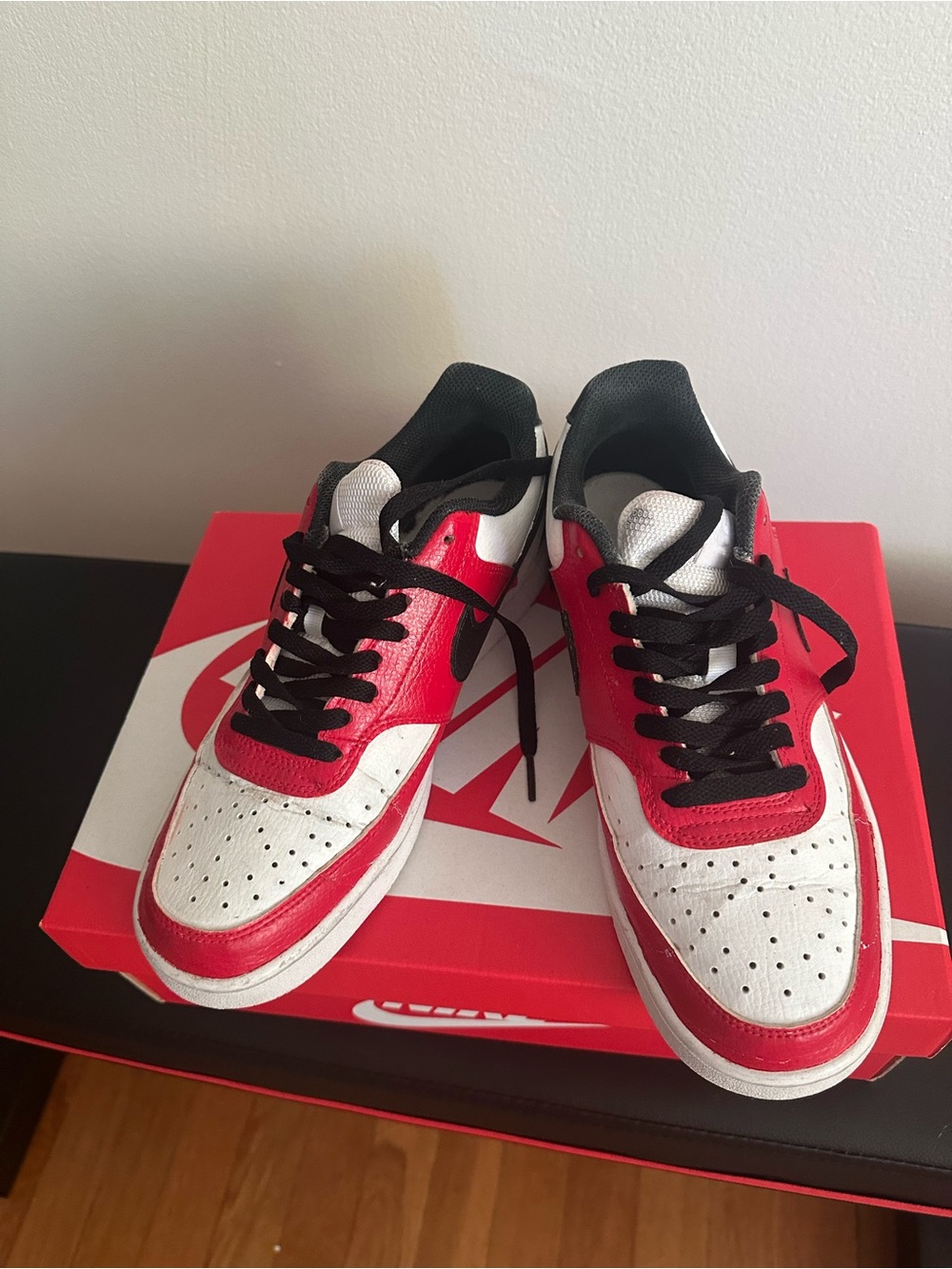 Nike Men’s Low-Top Sneakers in White, Red & Black